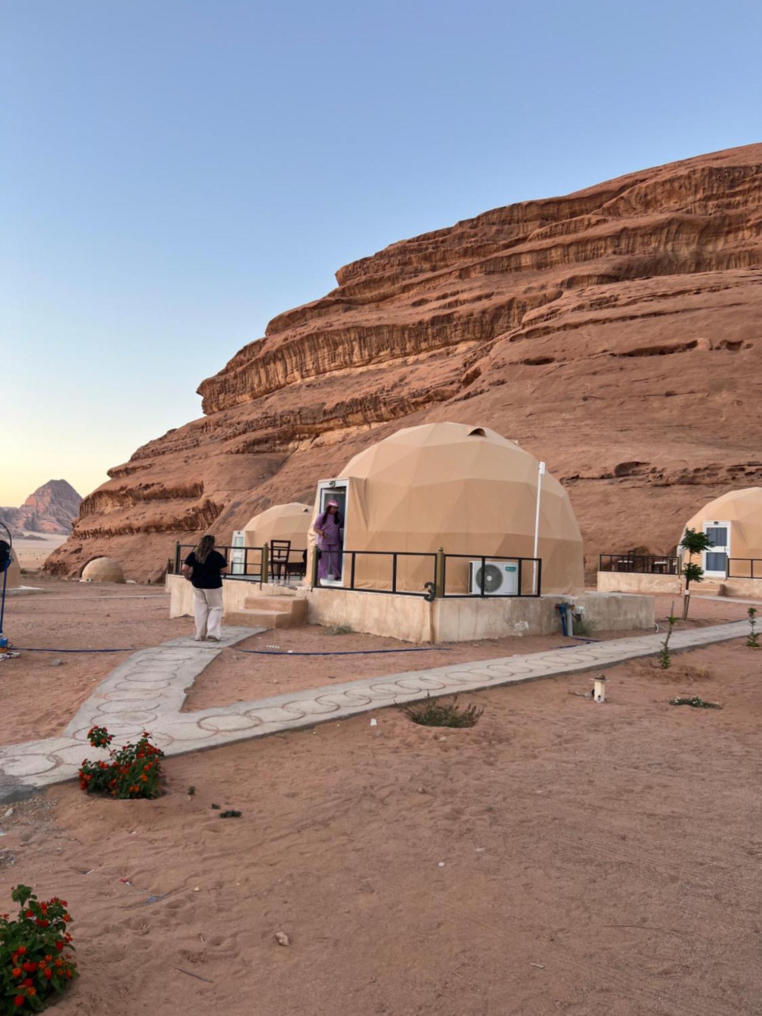 Апартаменти Magic Mountain Camp Ваді-Рам Екстер'єр фото